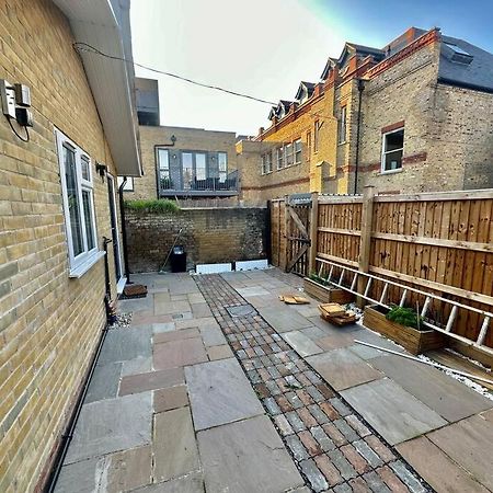 2 Bedroom House,Brownhillrd Se6 ลอนดอน ภายนอก รูปภาพ